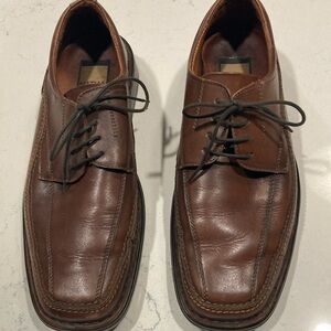 Men’s size 9 Netha studio dress shoes